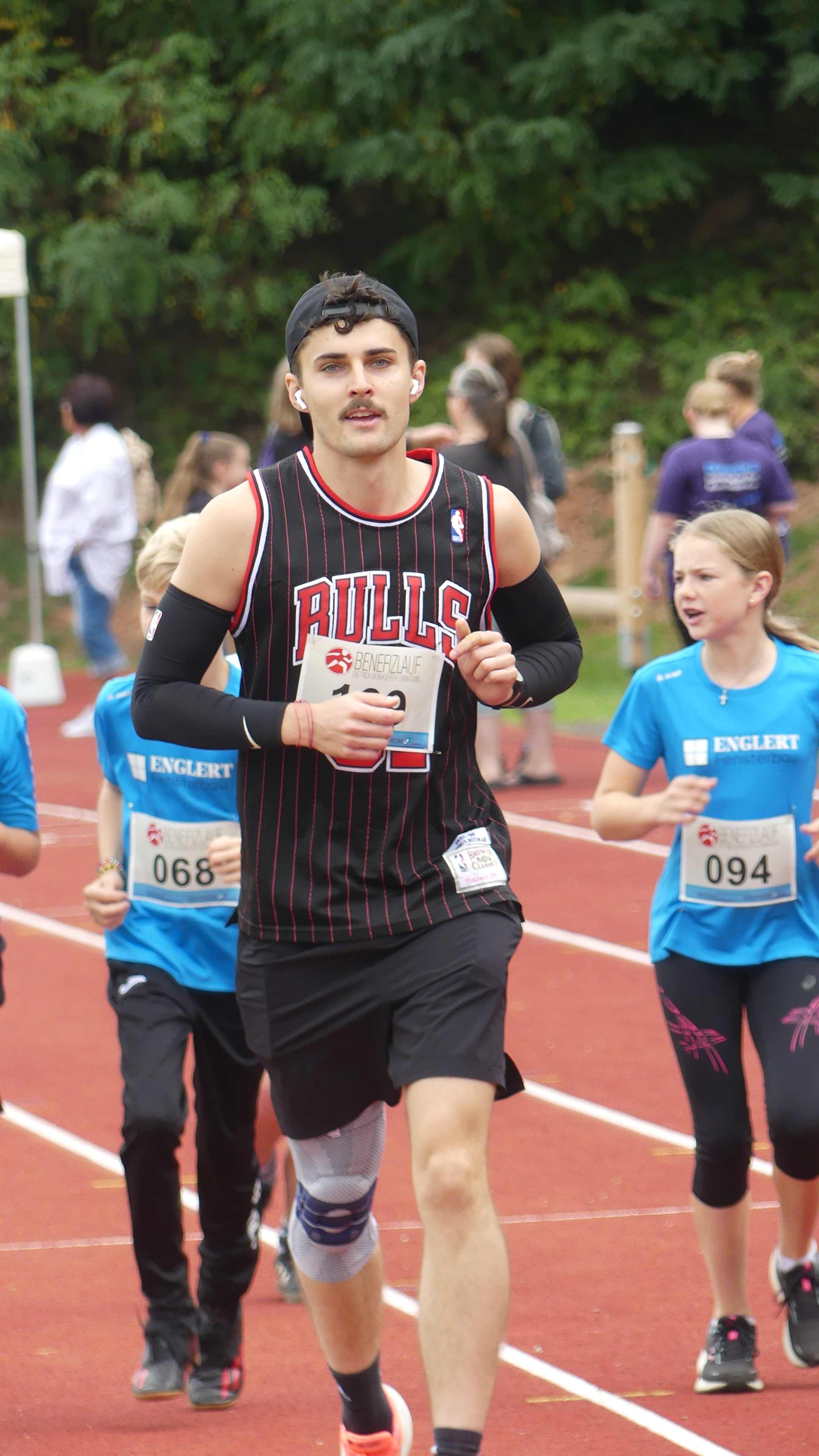 Bild vom 15. Benefizlauf im Jahr 2025. Dies ist das 116. Bild.